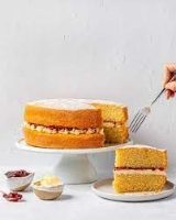 JESSICA'S VICTORIA SANDWICH SLICED CAKE 10"