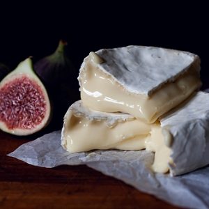 Dorset Blyton Brie