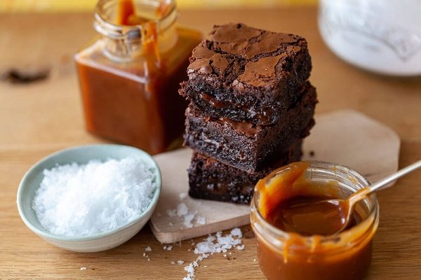 Rolly's - Gluten Free Salted Caramel Brownies